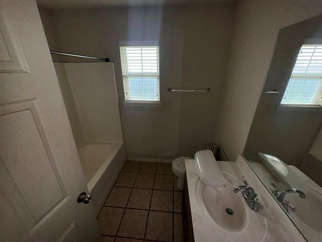 1100 NW 190th Place, Edmond, OK 73012