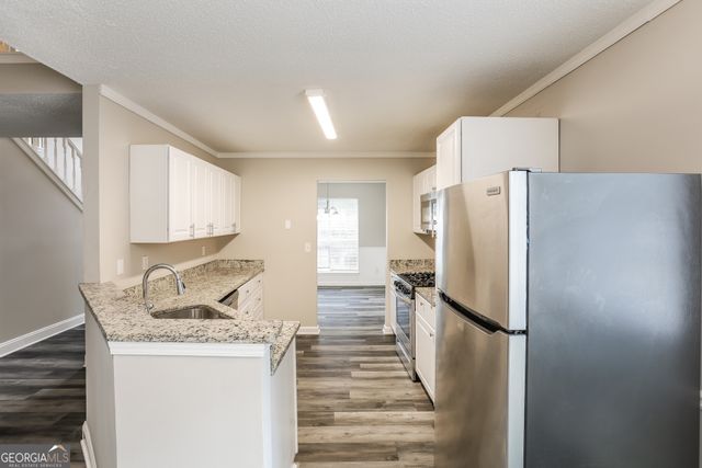 6238 Phillips Lake Court, Lithonia, GA 30058