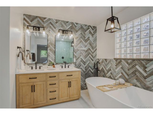 3127 S Dallas Ct, Denver, CO 80210