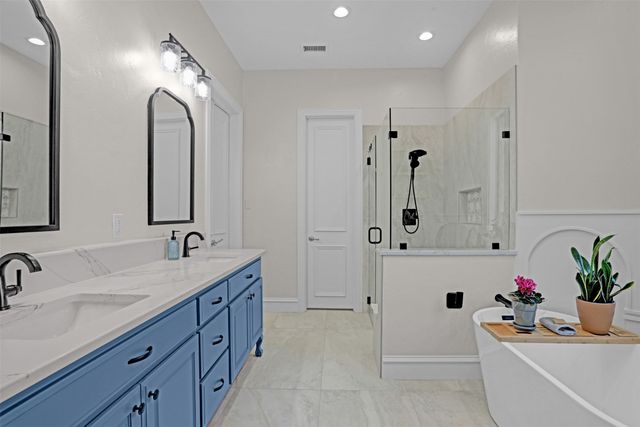 20 Glistening Pond Drive, Frisco, TX 75034