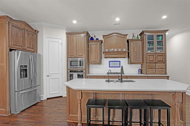 20 Glistening Pond Drive, Frisco, TX 75034