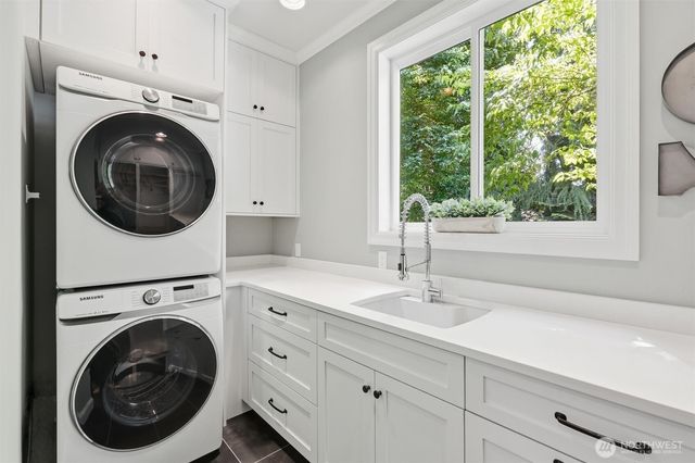 25817 SE 31st Place, Sammamish, WA 98075