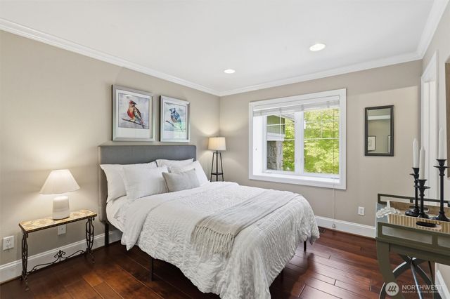 25817 SE 31st Place, Sammamish, WA 98075