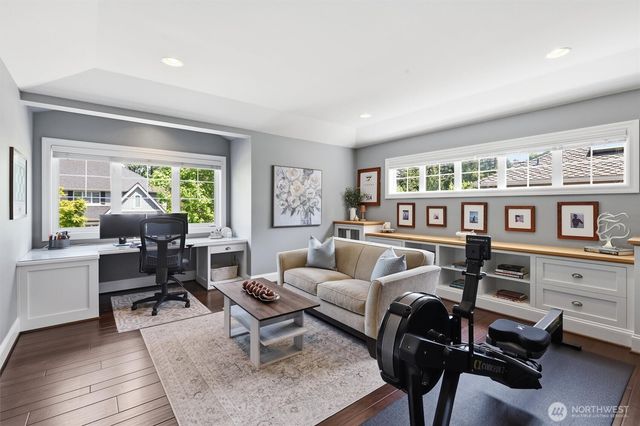 25817 SE 31st Place, Sammamish, WA 98075
