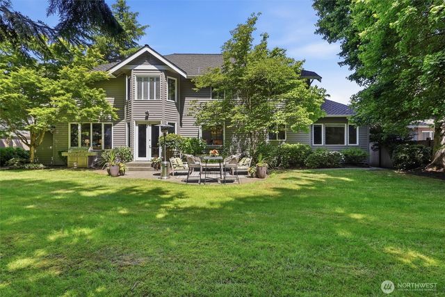 25817 SE 31st Place, Sammamish, WA 98075