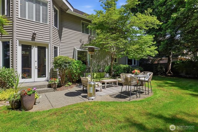 25817 SE 31st Place, Sammamish, WA 98075