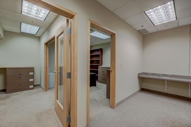 1201 Yale Place A100, Minneapolis, MN 55403