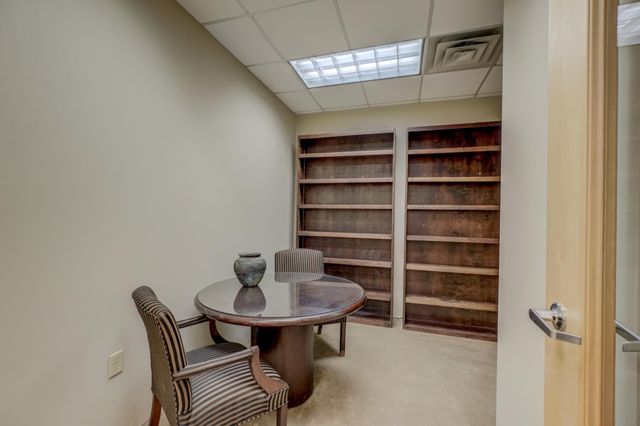 1201 Yale Place A100, Minneapolis, MN 55403