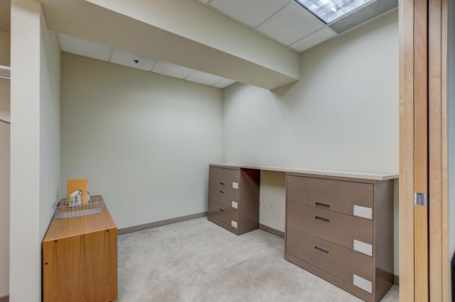 1201 Yale Place A100, Minneapolis, MN 55403