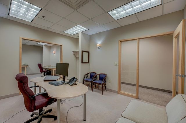 1201 Yale Place A100, Minneapolis, MN 55403