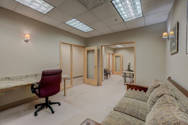 1201 Yale Place A100, Minneapolis, MN 55403