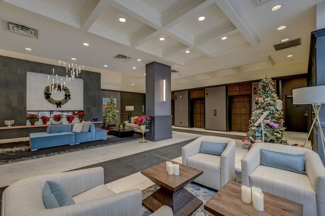 1201 Yale Place A100, Minneapolis, MN 55403