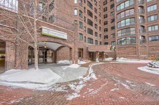 1201 Yale Place A100, Minneapolis, MN 55403