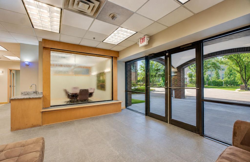 1201 Yale Place A100, Minneapolis, MN 55403 — photo 2
