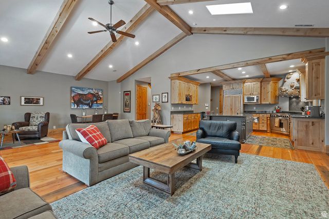 606 E HOLLY HAVEN CIR, Murray, UT 84107