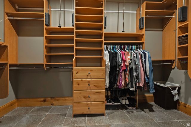 606 E HOLLY HAVEN CIR, Murray, UT 84107