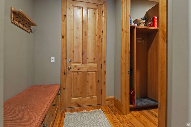 606 E HOLLY HAVEN CIR, Murray, UT 84107