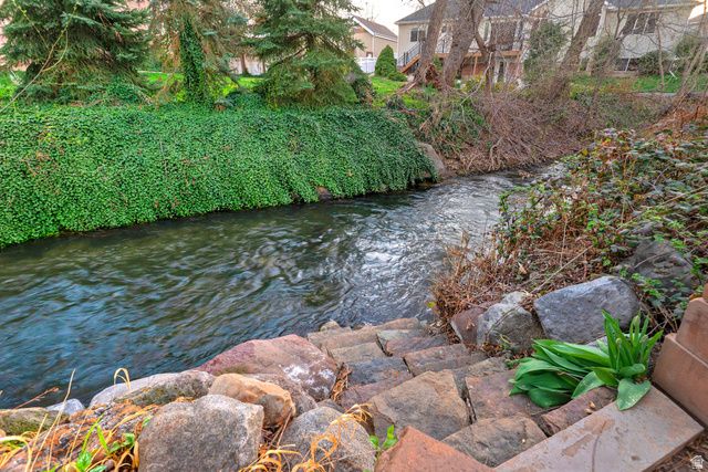 606 E HOLLY HAVEN CIR, Murray, UT 84107