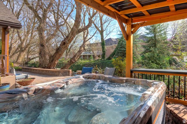 606 E HOLLY HAVEN CIR, Murray, UT 84107