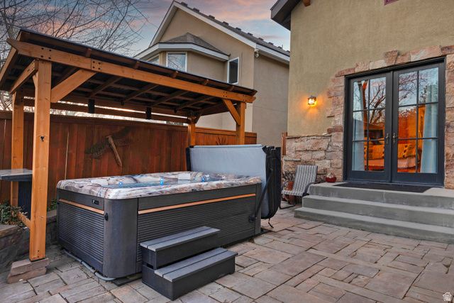 606 E HOLLY HAVEN CIR, Murray, UT 84107