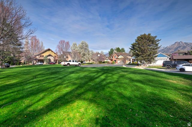 606 E HOLLY HAVEN CIR, Murray, UT 84107