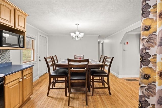 9 Hillside Ave, Berkley, MA 02779