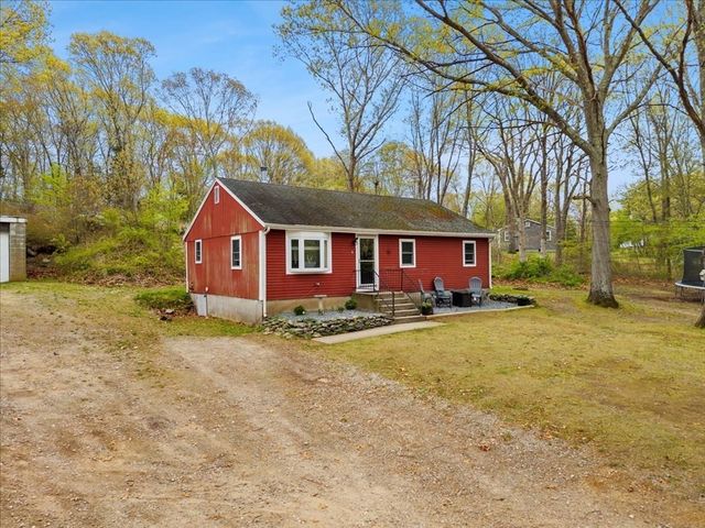 9 Hillside Ave, Berkley, MA 02779