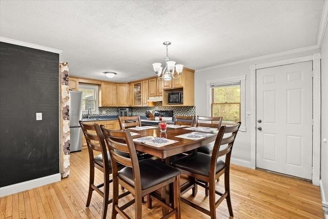 9 Hillside Ave, Berkley, MA 02779