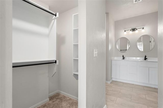 811 Venice Court, Kingfisher, OK 73750