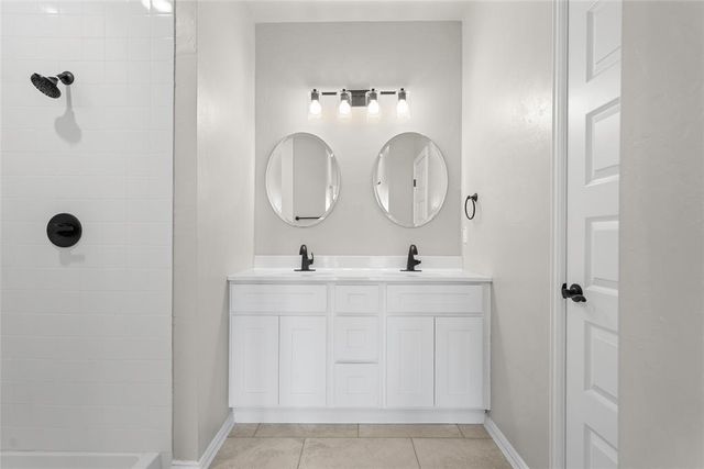 811 Venice Court, Kingfisher, OK 73750