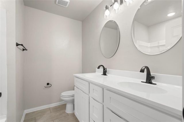 811 Venice Court, Kingfisher, OK 73750