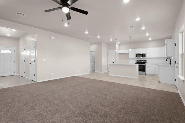 811 Venice Court, Kingfisher, OK 73750