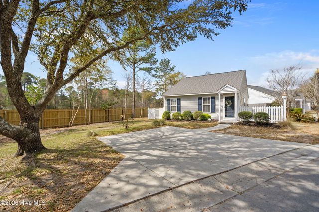 834 Southern Charm Drive, Wilmington, NC 28412