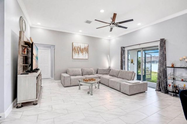 2412 AINSWORTH AVENUE, Deltona, FL 32738
