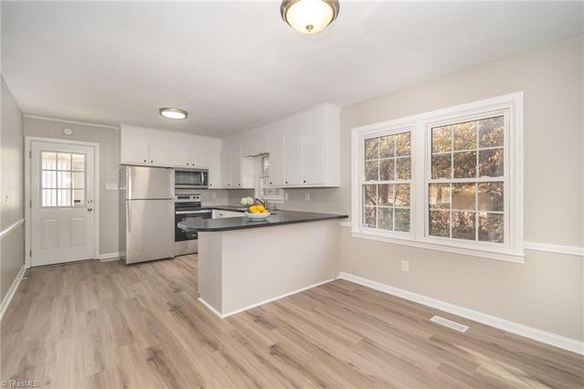 613 Piney Grove Road, Kernersville, NC 27284