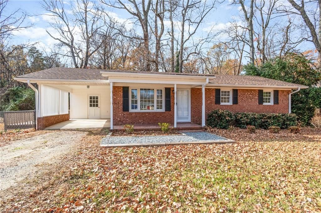 613 Piney Grove Road, Kernersville, NC 27284
