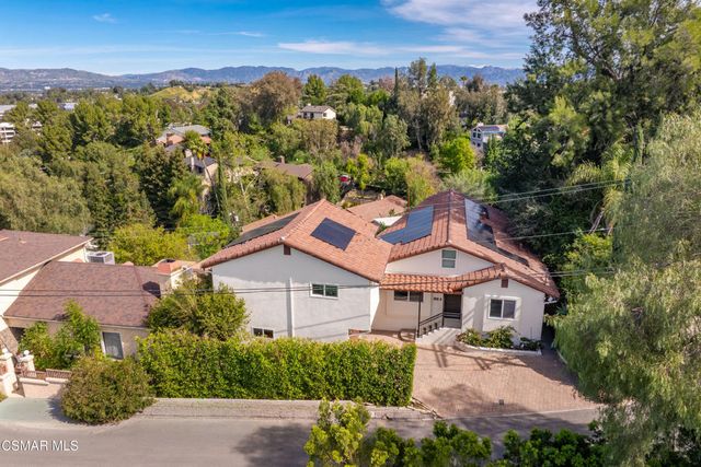 5076 Escobedo Drive, Woodland Hills, CA 91364
