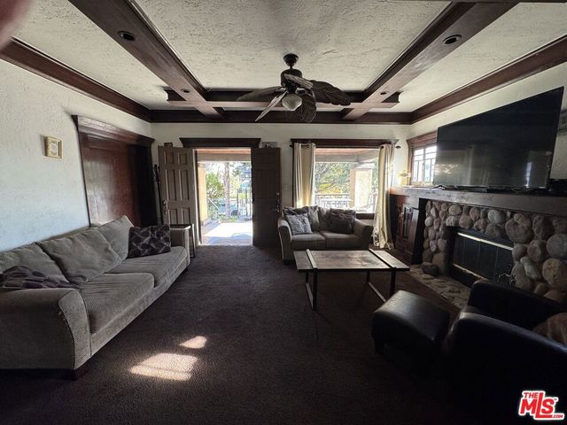 147 N Dillon Street, Los Angeles, CA 90026