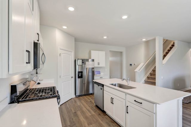 2172 Seiver Ln, White House, TN 37188