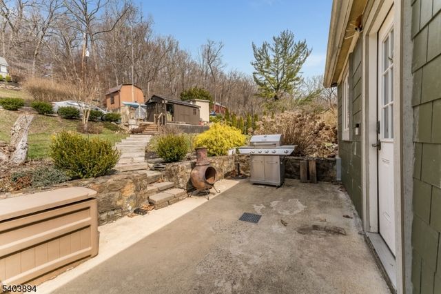 18 SANATORIUM ROAD, Glen Gardner Boro, NJ 08826