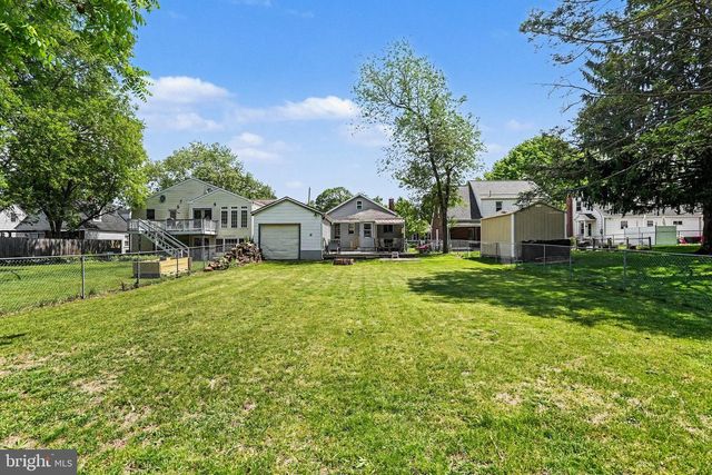 231 WALTON ST, Lemoyne, PA 17043