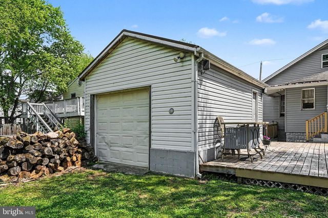 231 WALTON ST, Lemoyne, PA 17043