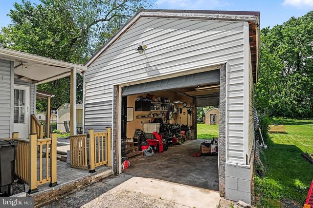 231 WALTON ST, Lemoyne, PA 17043