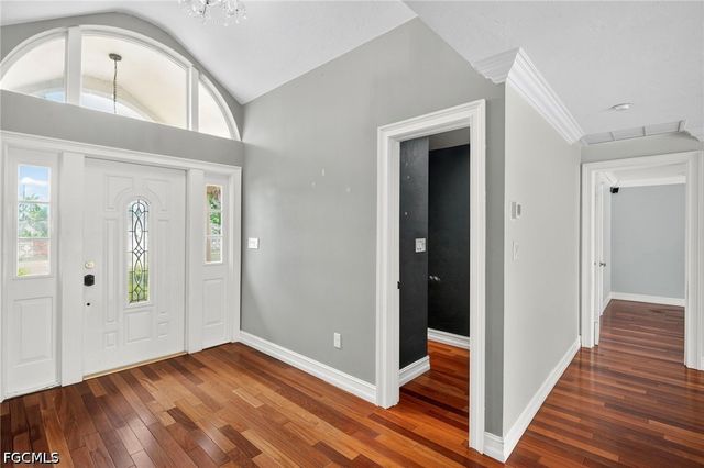 5231 Greenbriar DR, Fort Myers, FL 33919