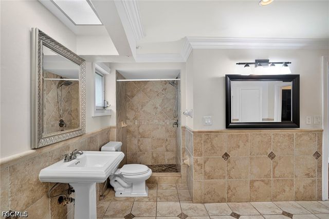 5231 Greenbriar DR, Fort Myers, FL 33919