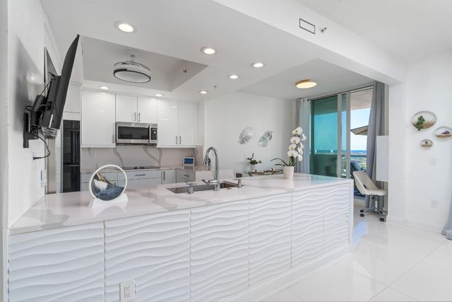 411 N New River Drive 2205, Fort Lauderdale, FL 33301