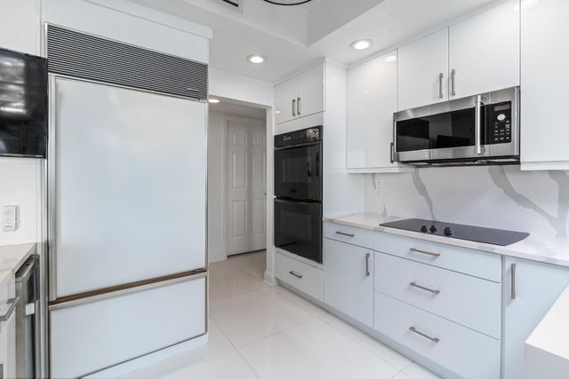 411 N New River Drive 2205, Fort Lauderdale, FL 33301