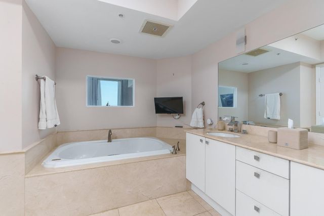 411 N New River Drive 2205, Fort Lauderdale, FL 33301