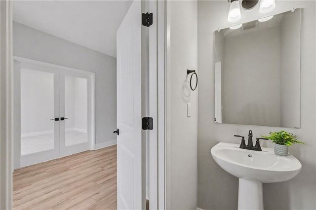 72 Clear Lake Parkway, Hoschton, GA 30548