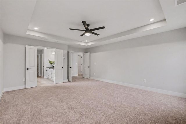 72 Clear Lake Parkway, Hoschton, GA 30548